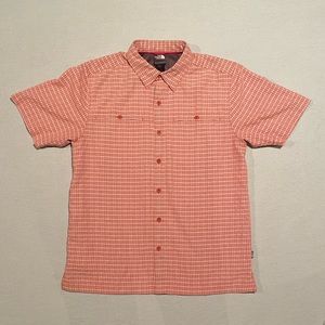 Men’s North Face Short Sleeve Button Up Casual Shirt